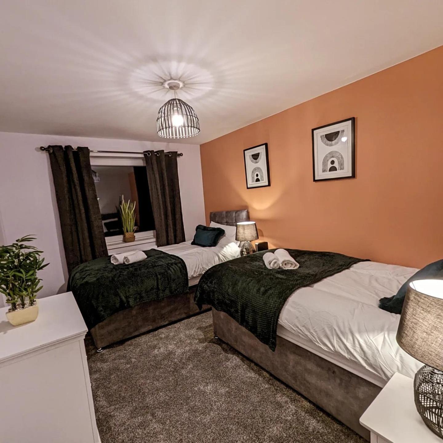 6 Guests * 4 Bedroom * Free Wi-Fi *Huntingdon Exterior foto